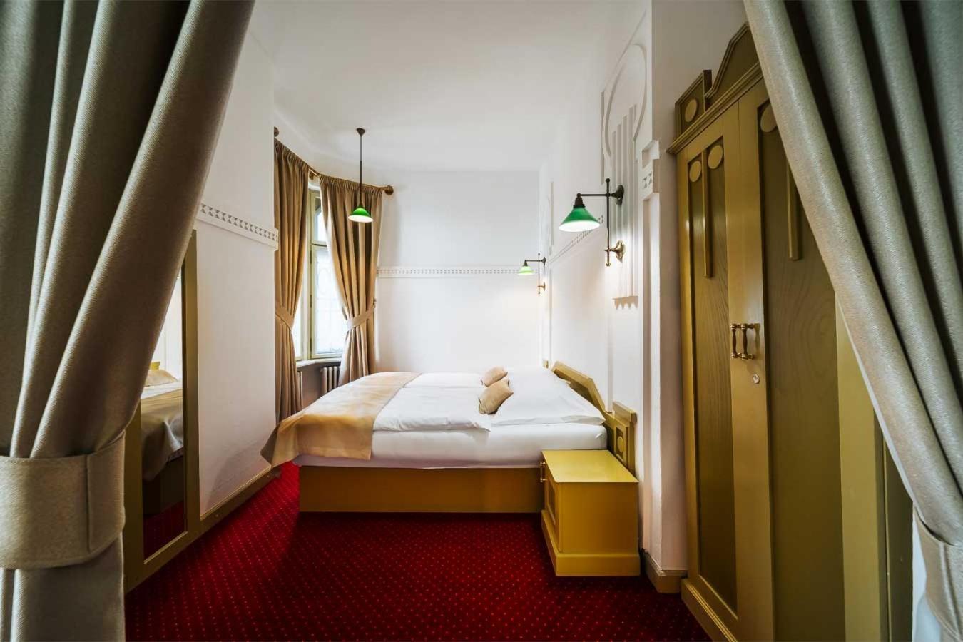 Hotel Most Slavy Trenczyńskie Cieplice Zewnętrze zdjęcie