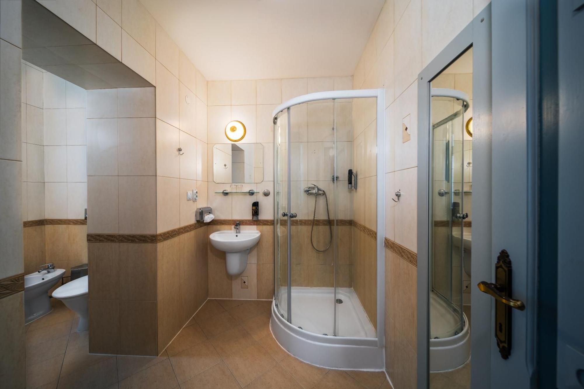 Hotel Most Slavy Trenczyńskie Cieplice Zewnętrze zdjęcie